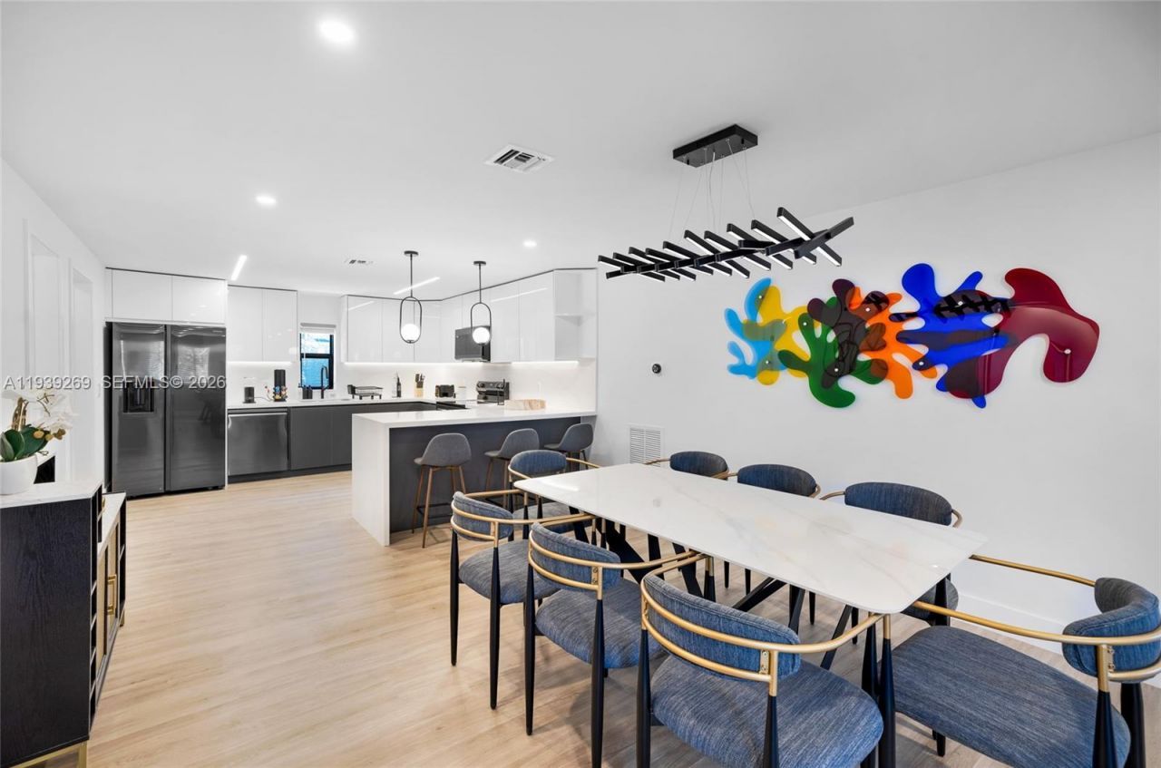 111 NW 53rd St, Miami, FL 33127 Photo