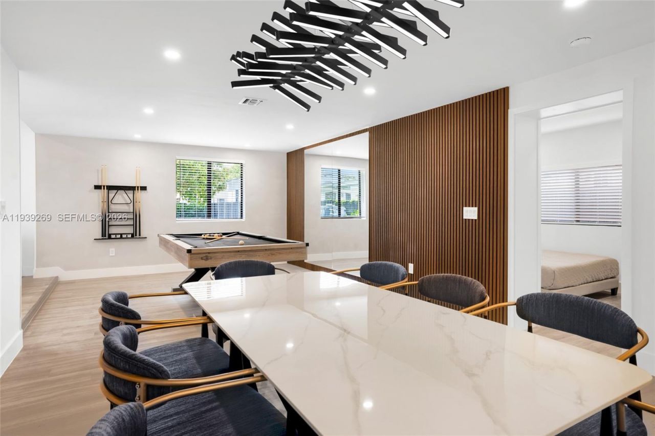 111 NW 53rd St, Miami, FL 33127 Photo