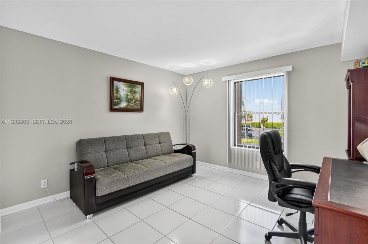 5901 Camino Del Sol , Unit 207, Boca Raton, FL 33433 Photo