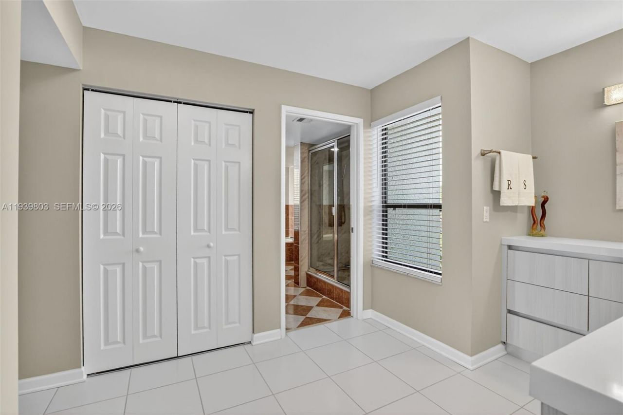 5901 Camino Del Sol , Unit 207, Boca Raton, FL 33433 Photo