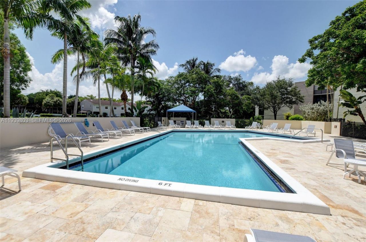 5901 Camino Del Sol , Unit 207, Boca Raton, FL 33433 Photo