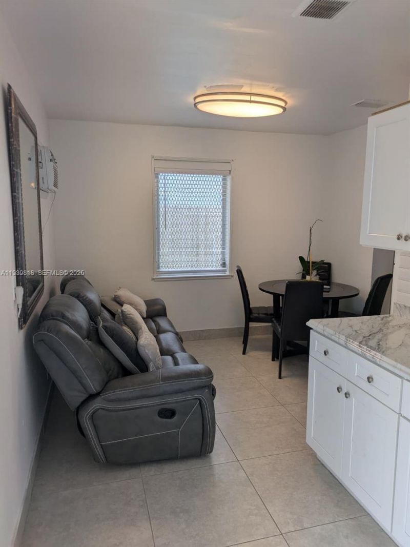 2116 Monroe Ter, Hollywood, FL 33020 Photo