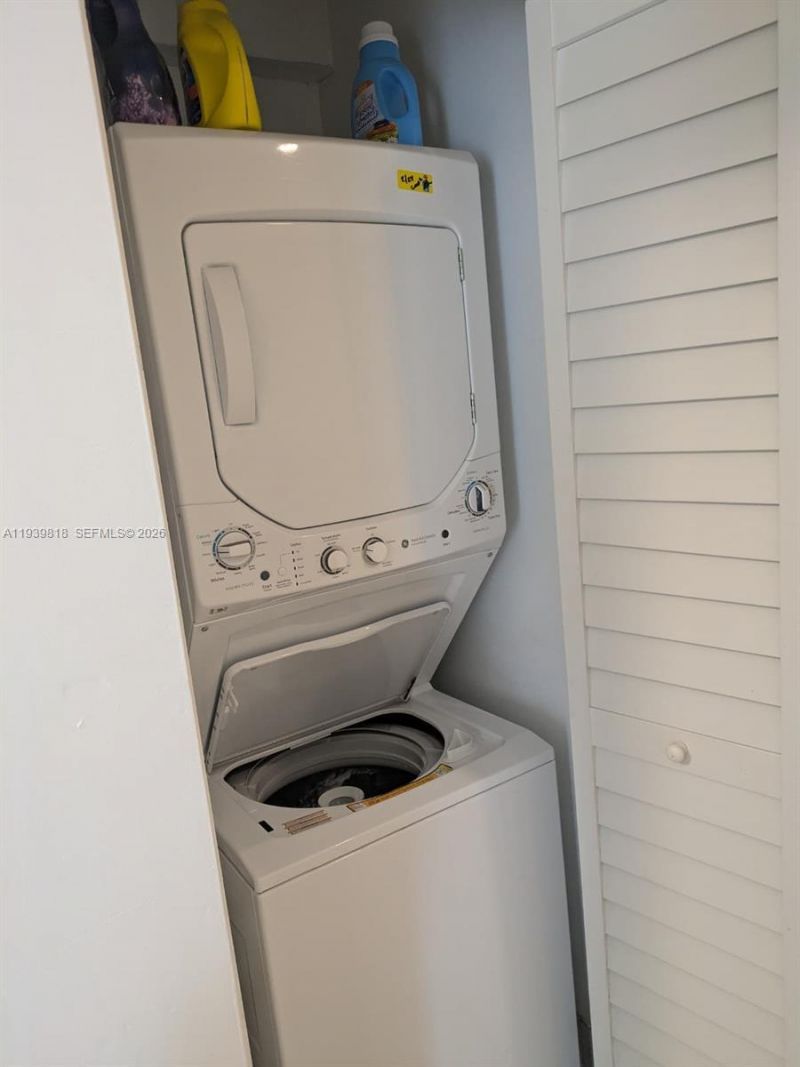 2116 Monroe Ter, Hollywood, FL 33020 Photo