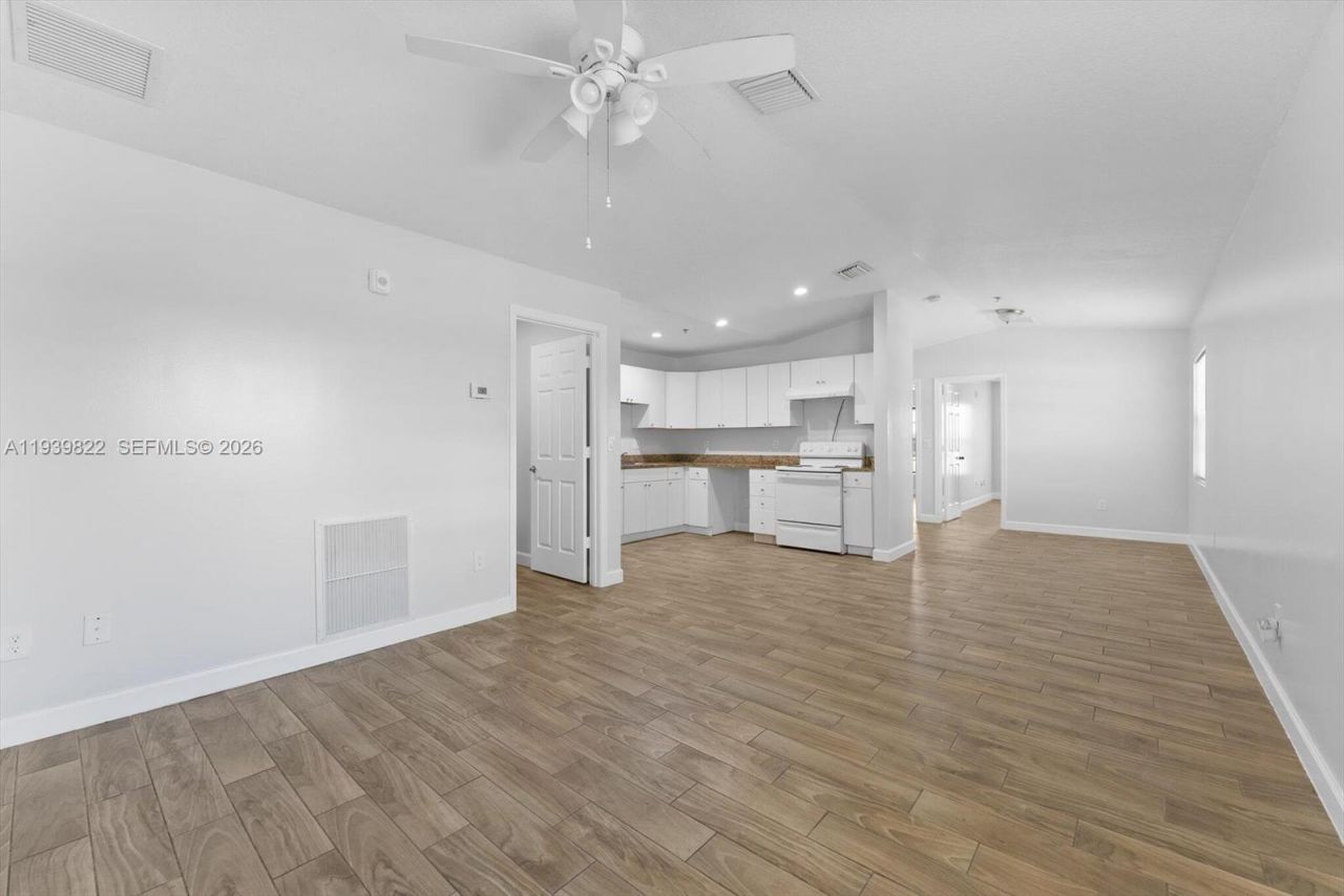 56 W 12th St, Riviera Beach, FL 33404 Photo