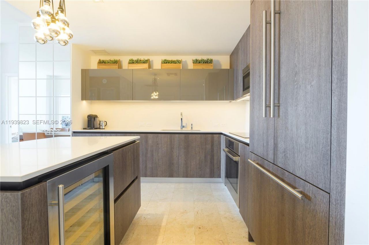 88 SW 7th St , Unit 3405, Miami, FL 33130 Photo