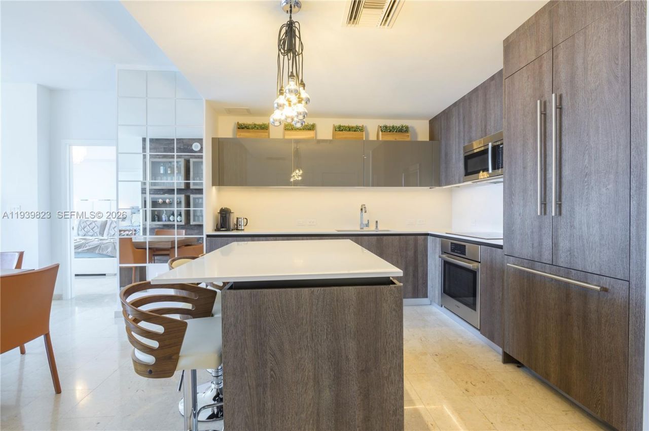 88 SW 7th St , Unit 3405, Miami, FL 33130 Photo