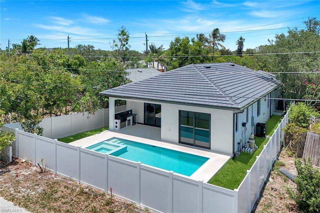 1312 Trail Terrace Dr, Naples, FL 34103 Photo