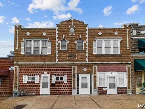 3205 Ivanhoe Avenue, St Louis, MO 63139