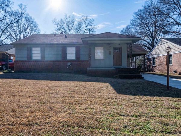4915 AMBOY RD, Memphis, TN 38117