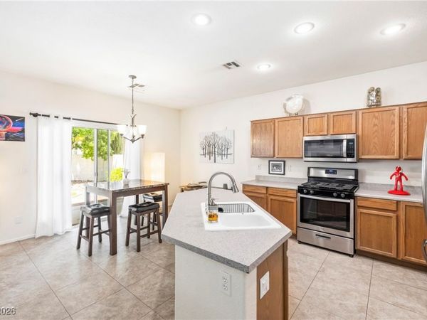 5769 Larkdale Street, Las Vegas, NV 89120