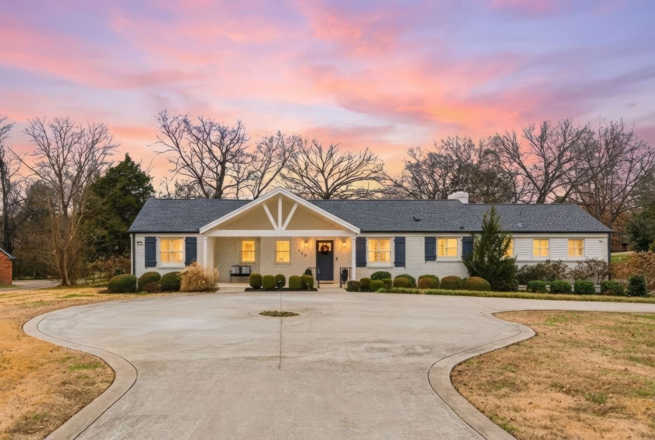 745 Vosswood Dr, Nashville, TN 37205 Main Photo