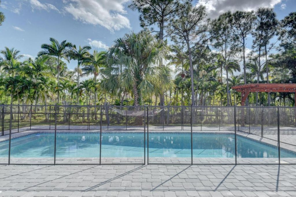 17146 70th Street N, The Acreage, FL 33470 Photo