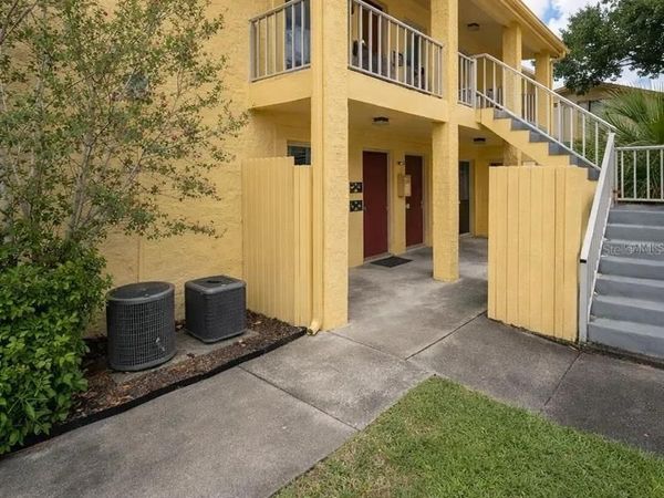 7605 NACIDO COURT, TAMPA, FL 33615