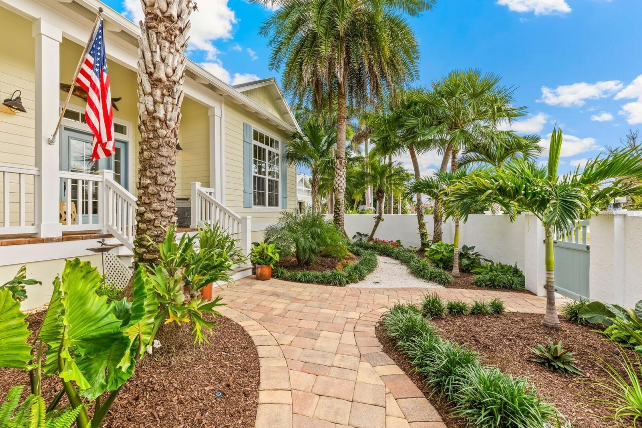 760 E Railroad Avenue, Boca Grande, FL 33921 Photo