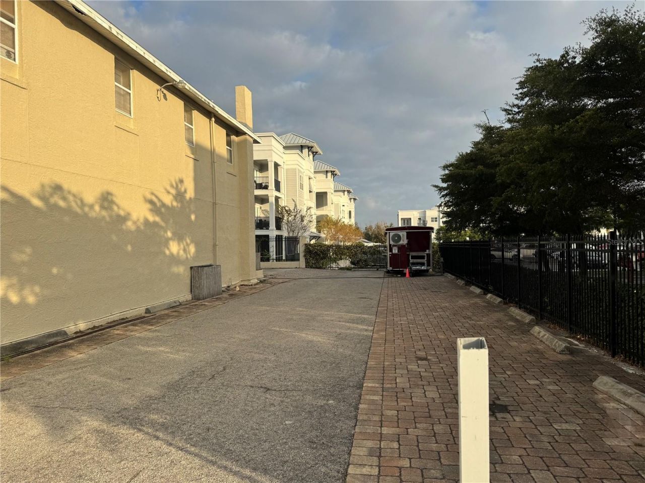 1001 & 1007 Manatee Avenue E, Bradenton, FL 34208 Photo