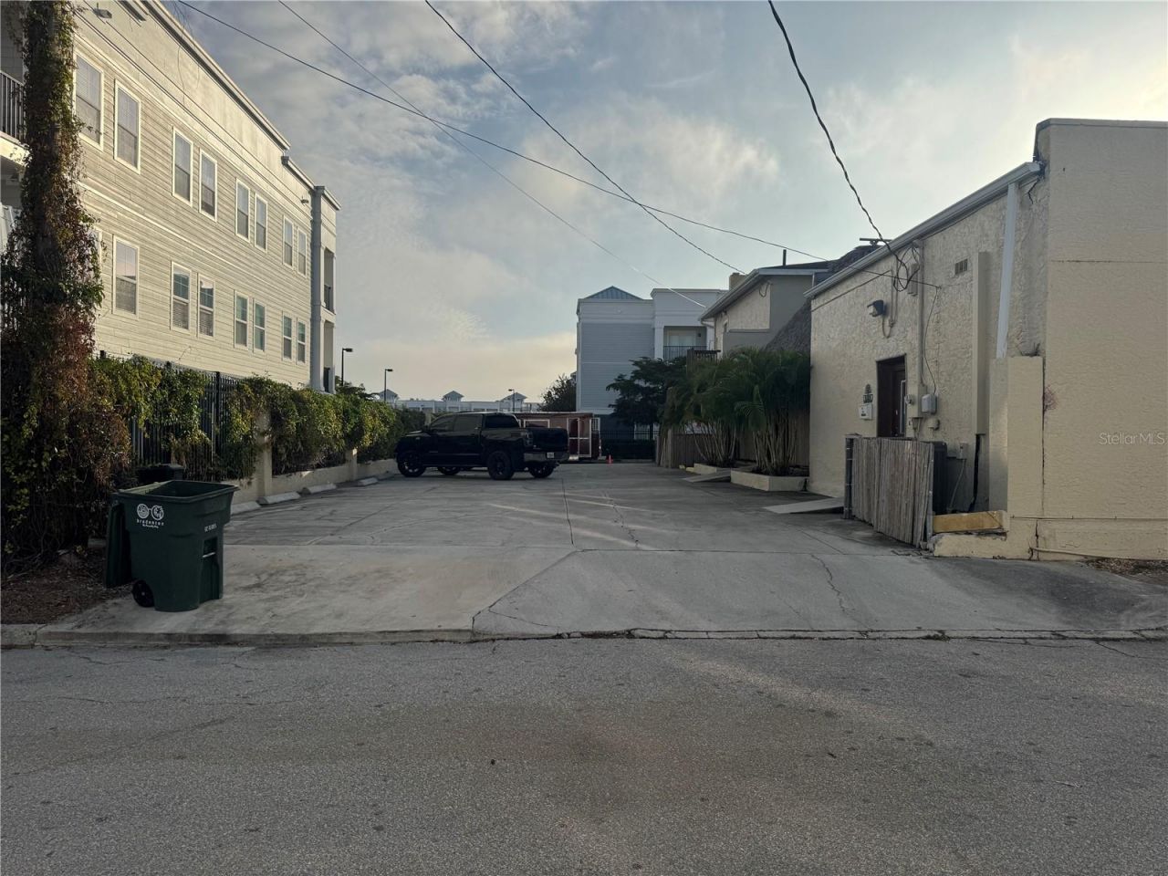 1001 & 1007 Manatee Avenue E, Bradenton, FL 34208 Photo