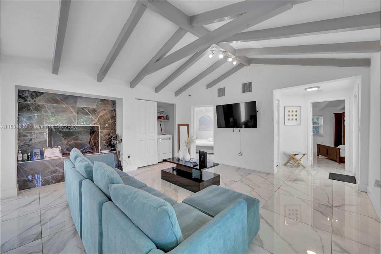 15 NE 95th St, Miami Shores, FL 33138 Photo