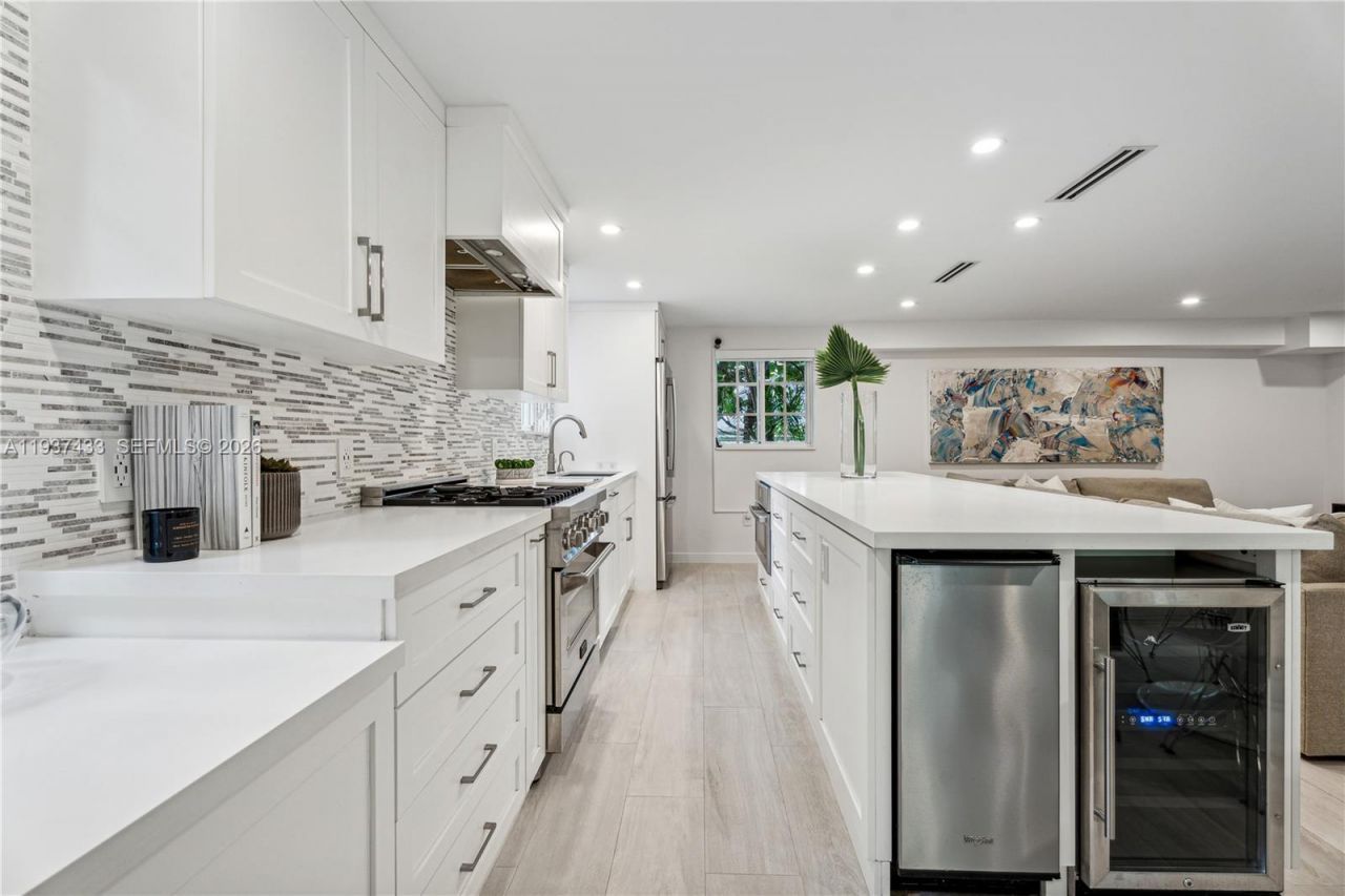 1231 15th Ter, Unit 5, Miami Beach, FL 33139 Photo