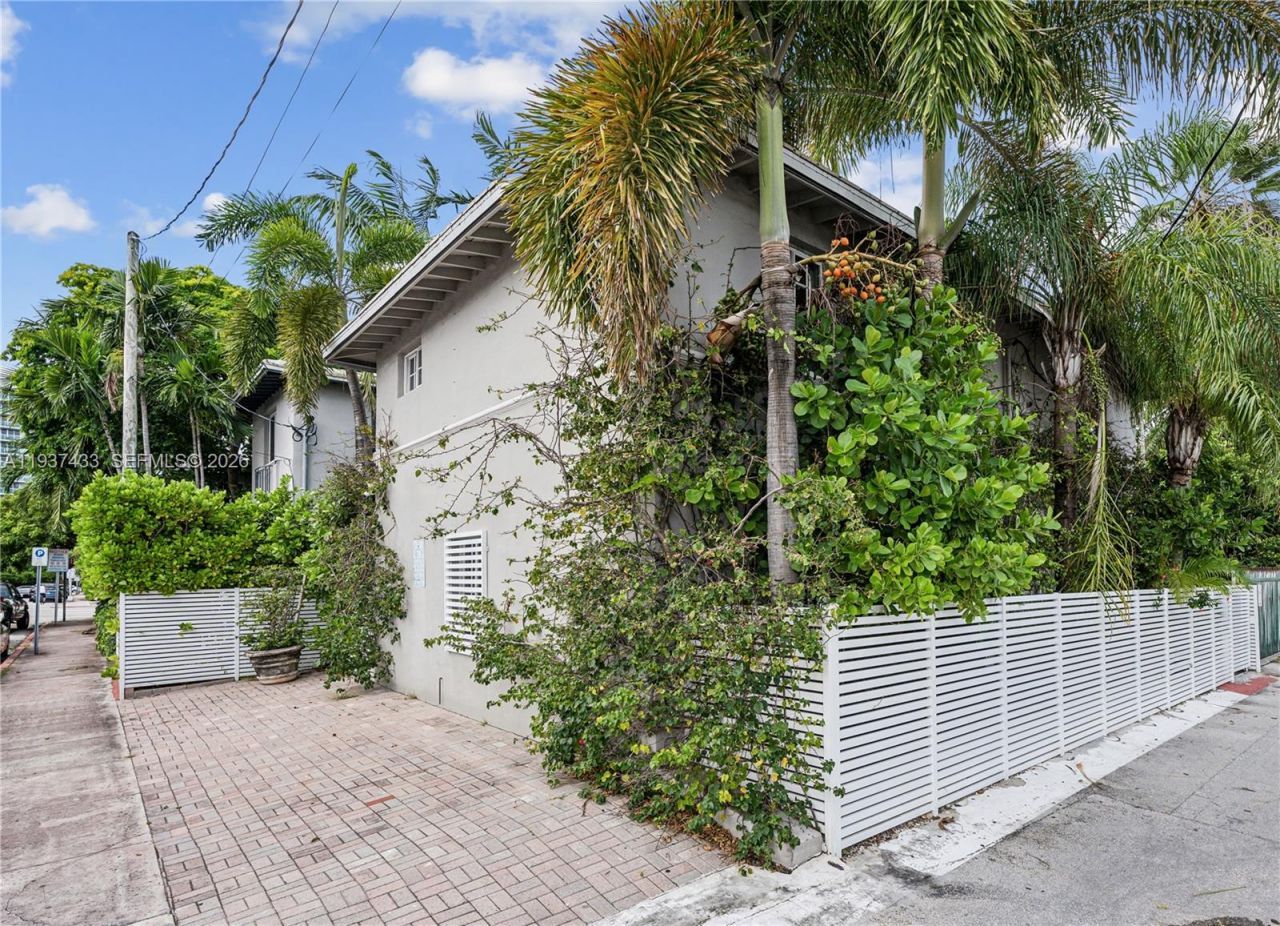 1231 15th Ter, Unit 5, Miami Beach, FL 33139 Photo