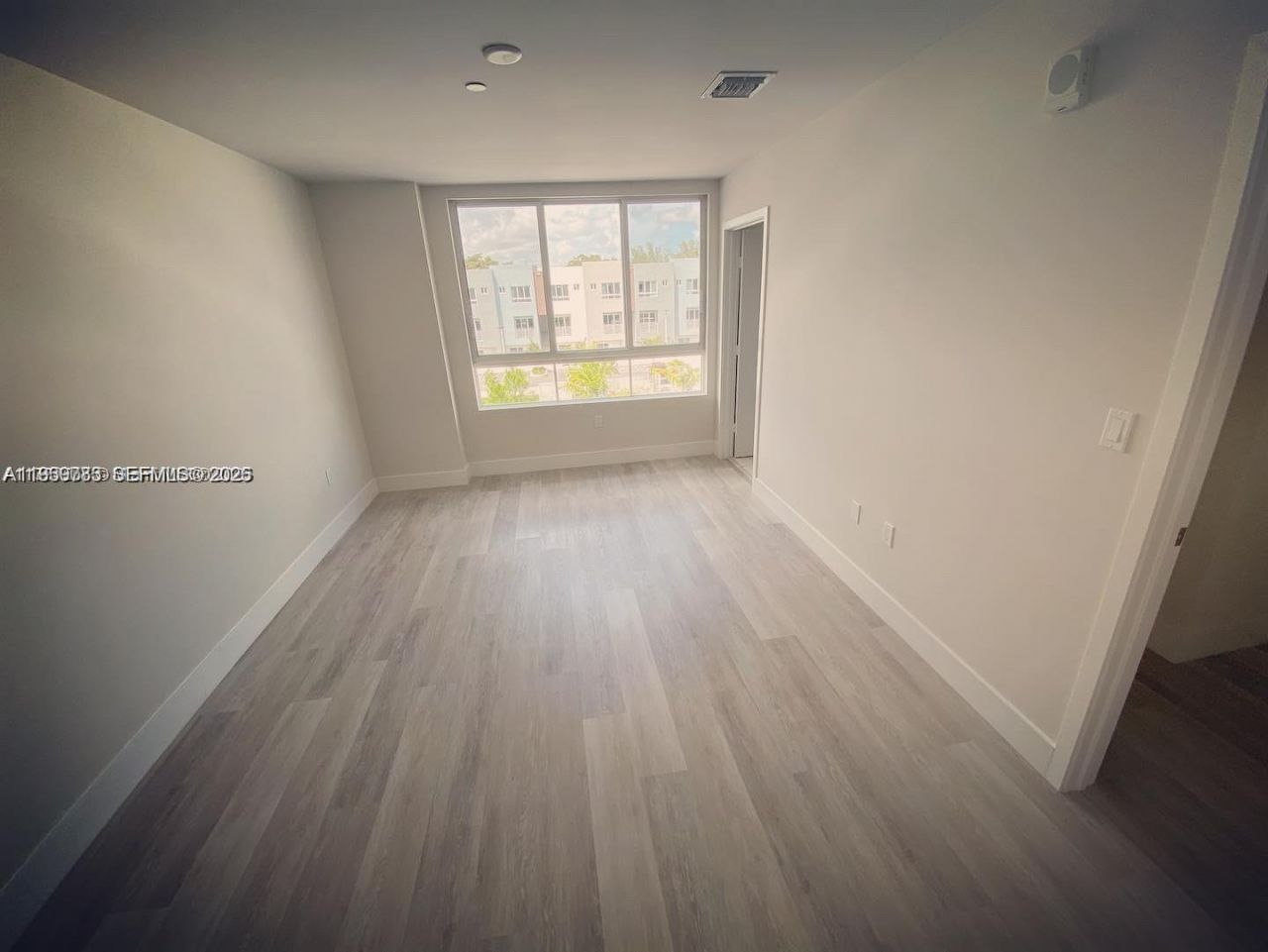 2505 NE 193rd St, Unit 4204, Aventura, FL 33180 Photo