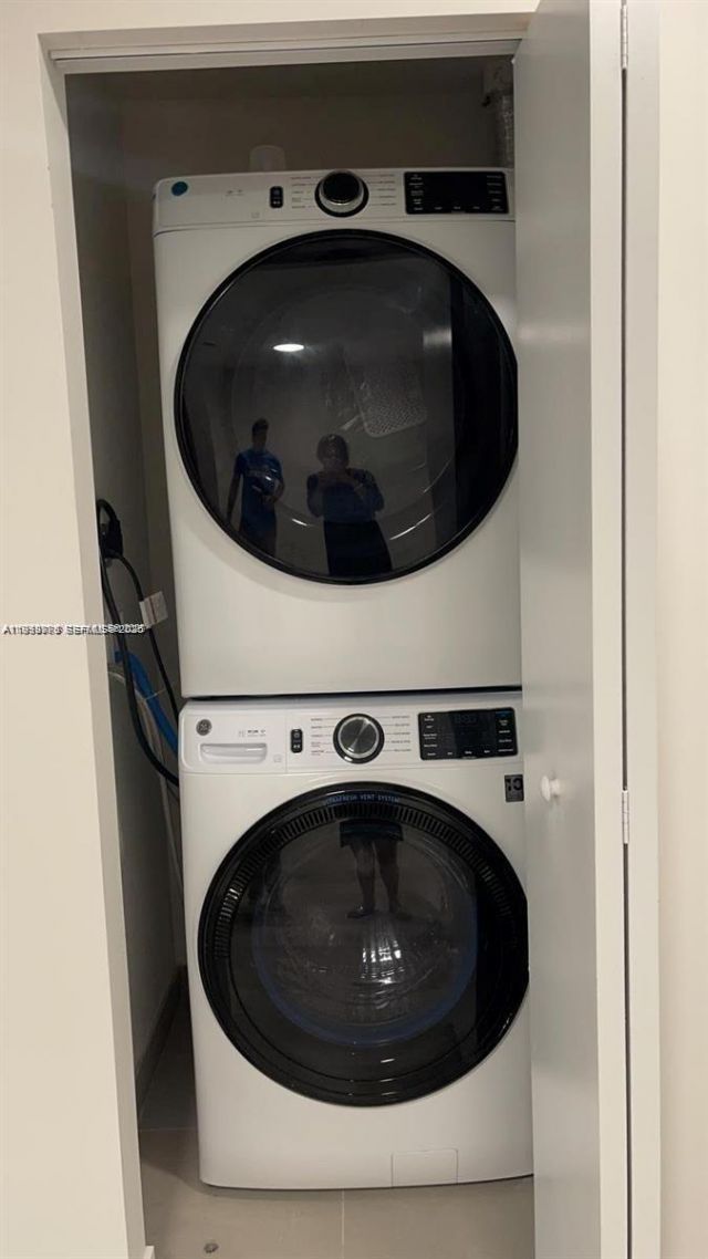 2505 NE 193rd St, Unit 4204, Aventura, FL 33180 Photo