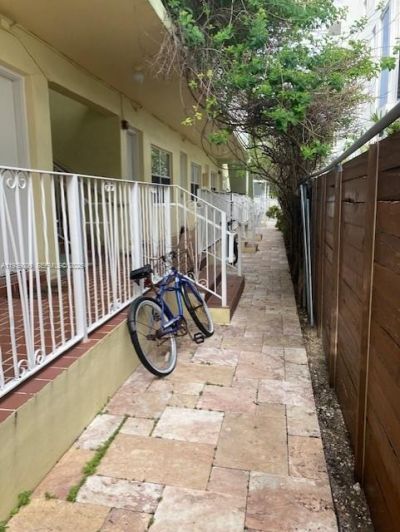 653 Michigan Ave, Unit 11, Miami Beach, FL 33139 Photo