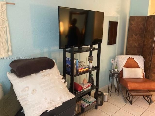 653 Michigan Ave, Unit 11, Miami Beach, FL 33139 Photo