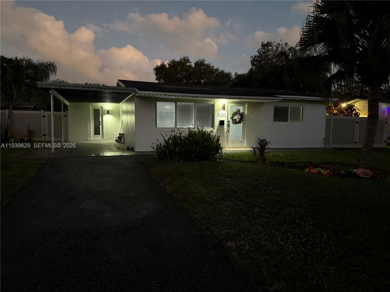 5280 SW 92nd Ter, Cooper City, FL 33328 Photo