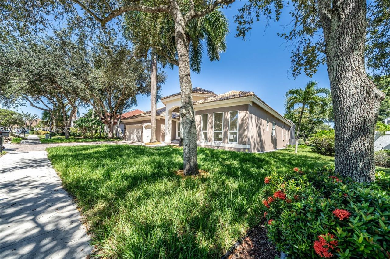 8041 Bermuda Point Ln, Davie, FL 33328 Photo