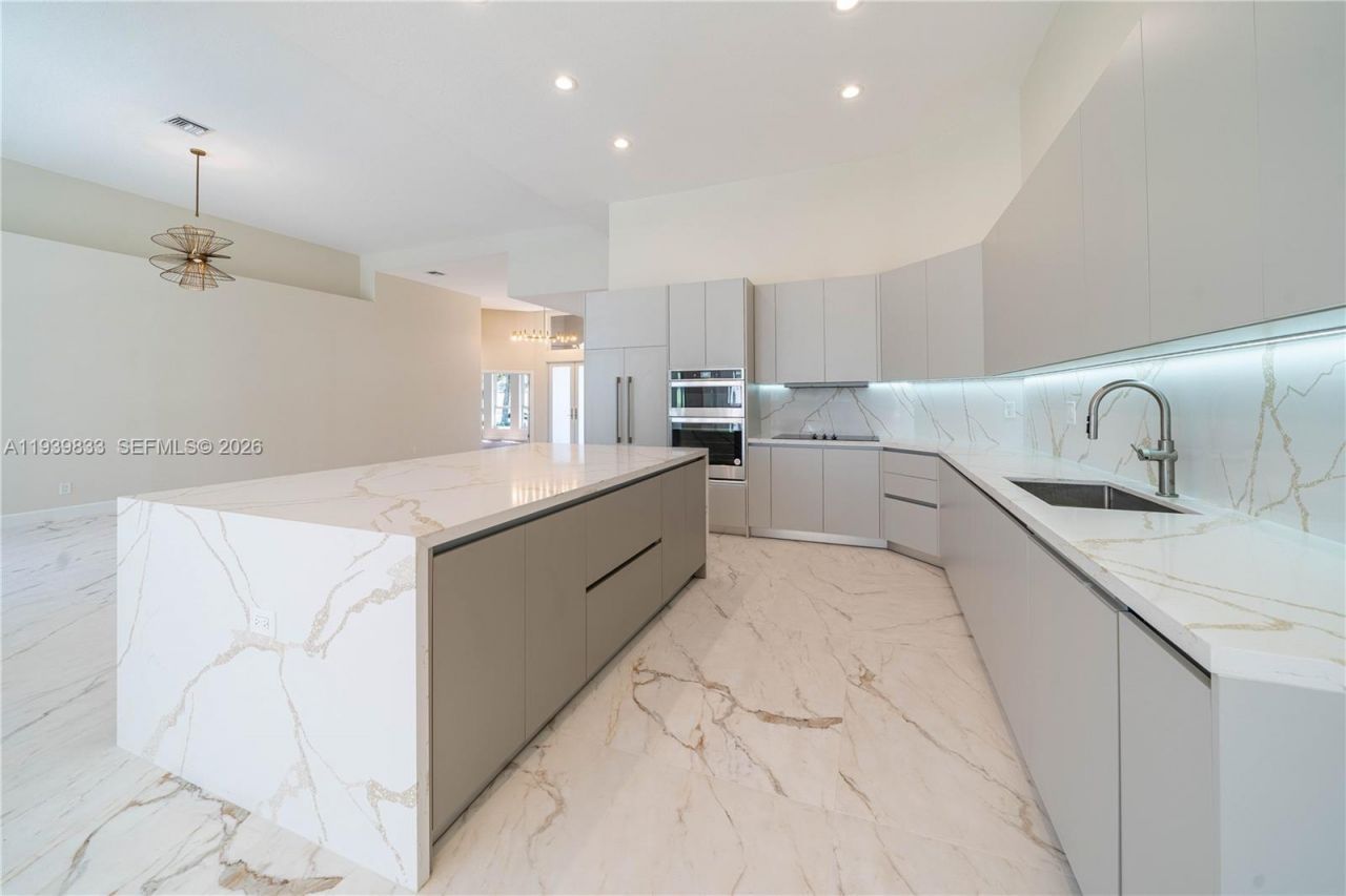 8041 Bermuda Point Ln, Davie, FL 33328 Photo