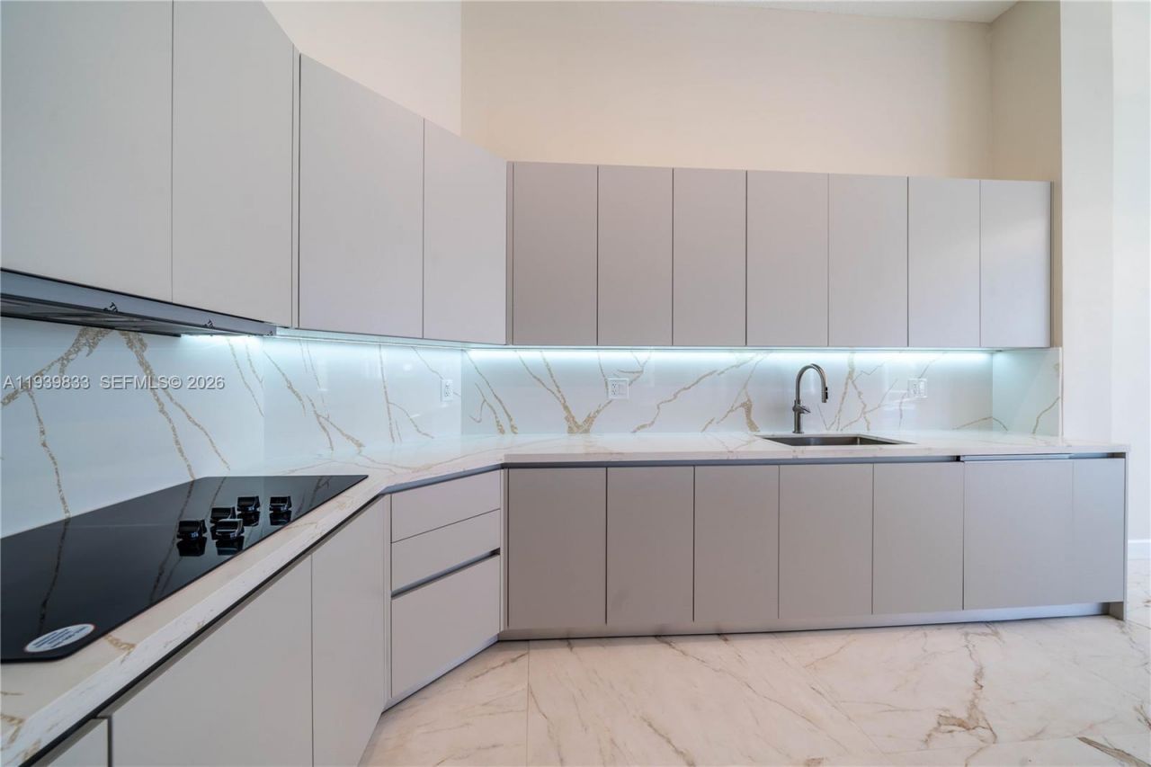 8041 Bermuda Point Ln, Davie, FL 33328 Photo