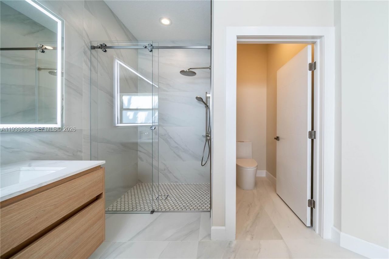 8041 Bermuda Point Ln, Davie, FL 33328 Photo