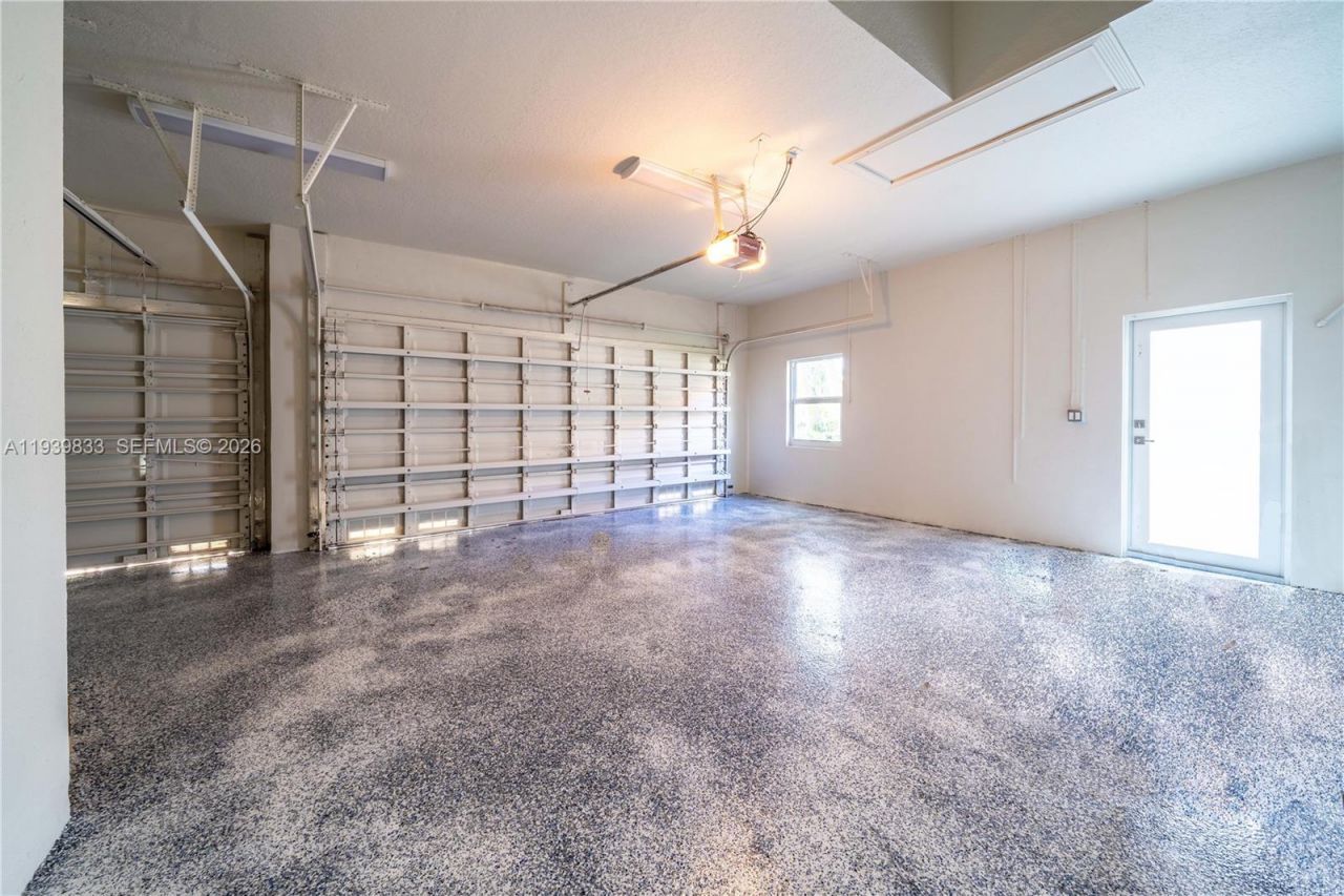 8041 Bermuda Point Ln, Davie, FL 33328 Photo