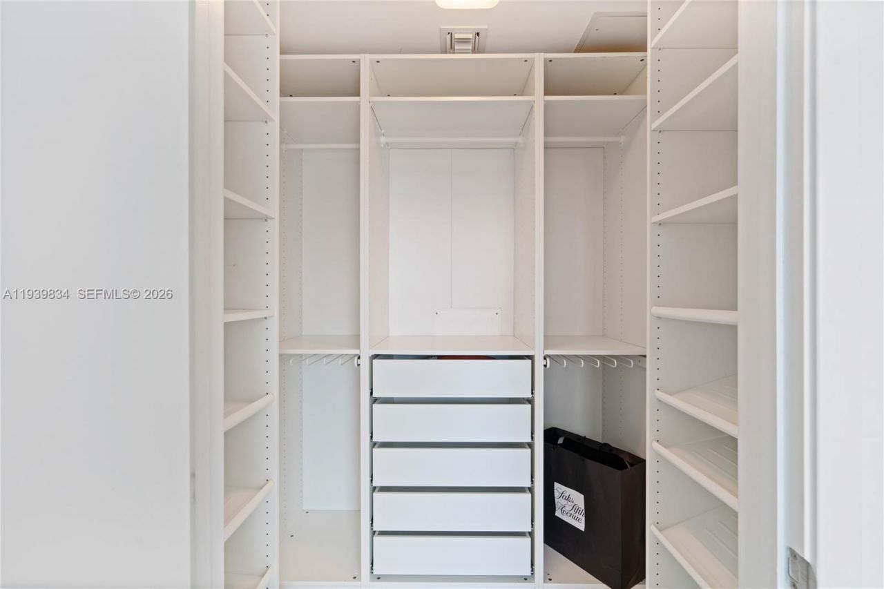 88 SW 7 Street , Unit 3403, Miami, FL 33130 Photo