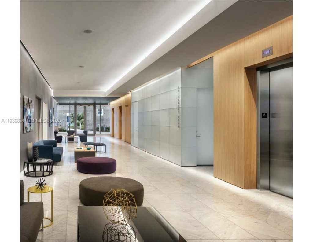 88 SW 7 Street , Unit 3403, Miami, FL 33130 Photo