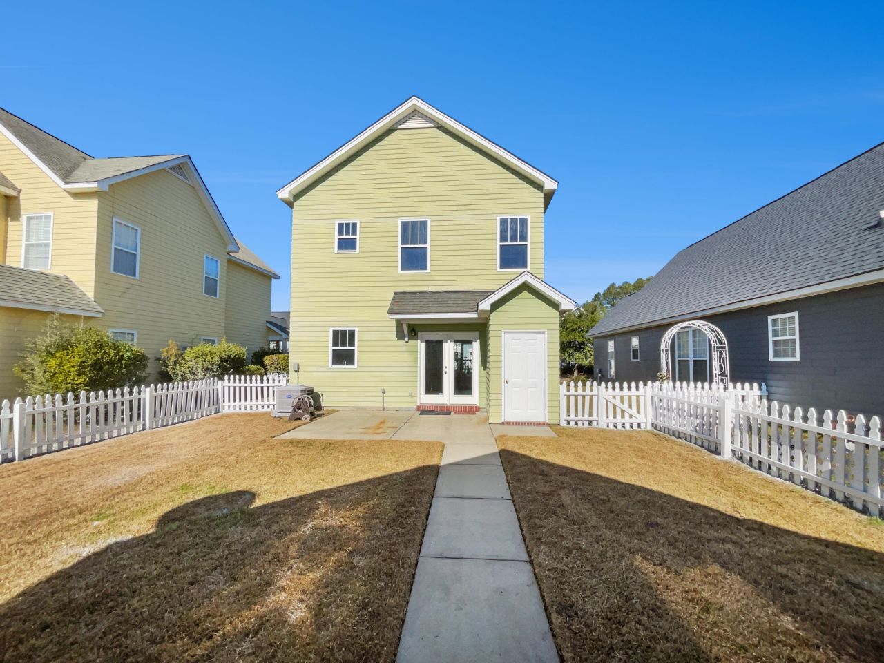 205 Trillium Avenue Photo 5