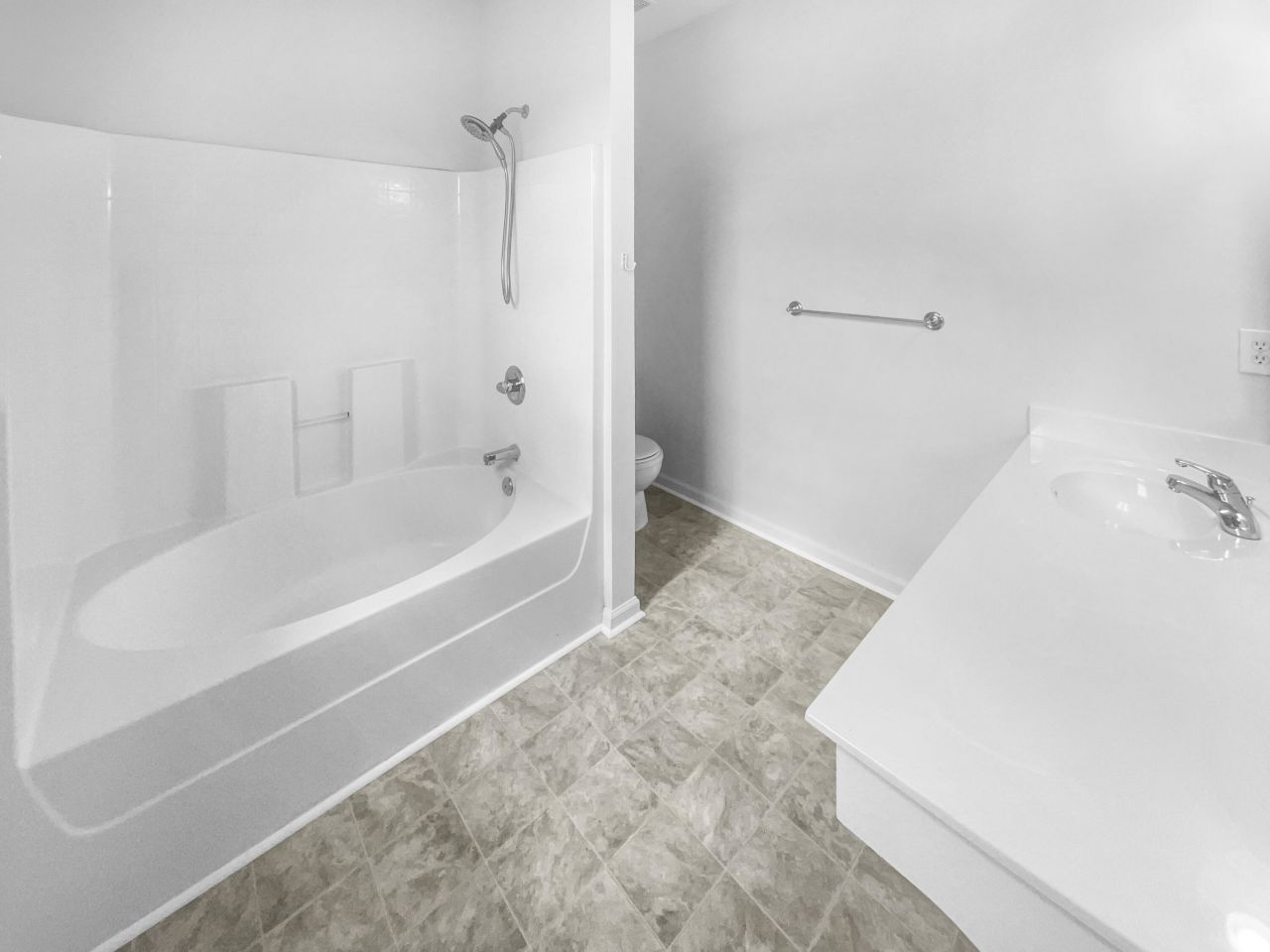 205 Trillium Avenue Photo 6