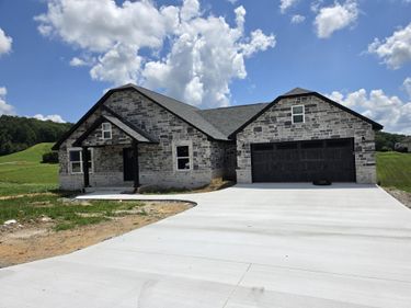 451 Madison Circle, London, KY 40741