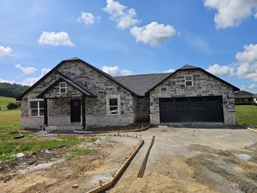 451 Madison Circle, London, KY 40741