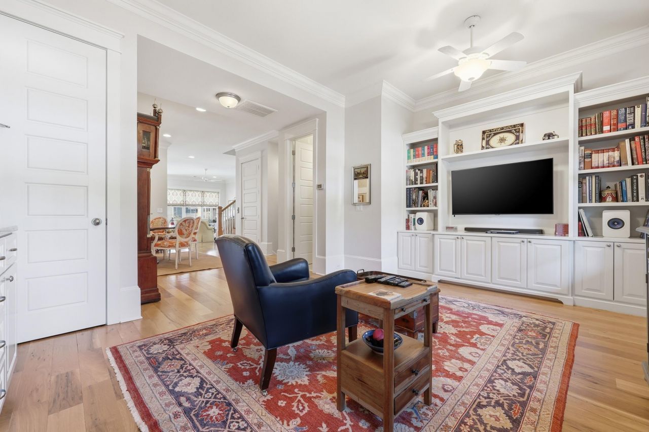 278 Island Park Drive Photo 7