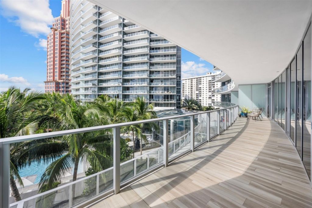 2200 N Ocean Boulevard, Unit N403, Fort Lauderdale, FL 33305 Photo