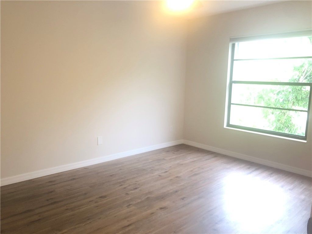 1586 43rd Avenue, Unit 1, Vero Beach, FL 32960 Photo