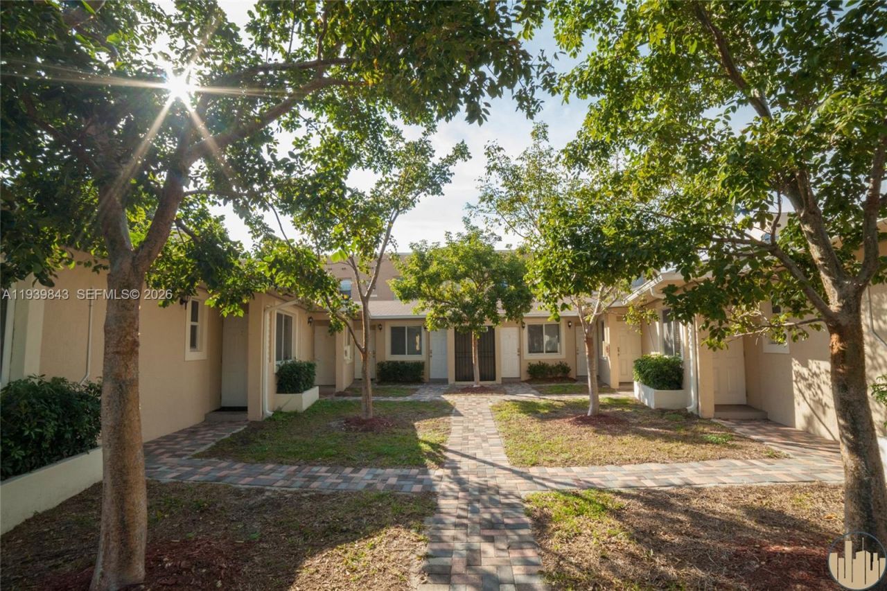 500 SW 9th Ave, Unit 8, Miami, FL 33130 Photo