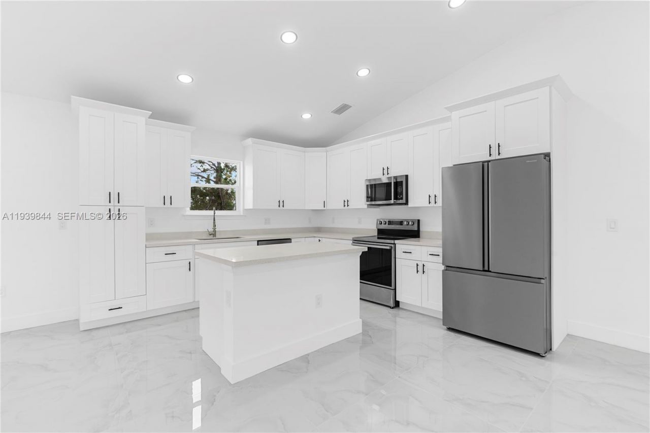 3117 W 64th W, Lehigh Acres, FL 33971 Photo