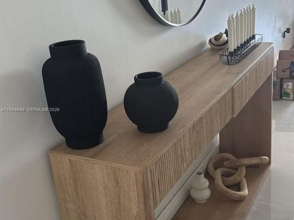 1830 S Ocean Dr, Unit 4910, Hallandale Beach, FL 33009