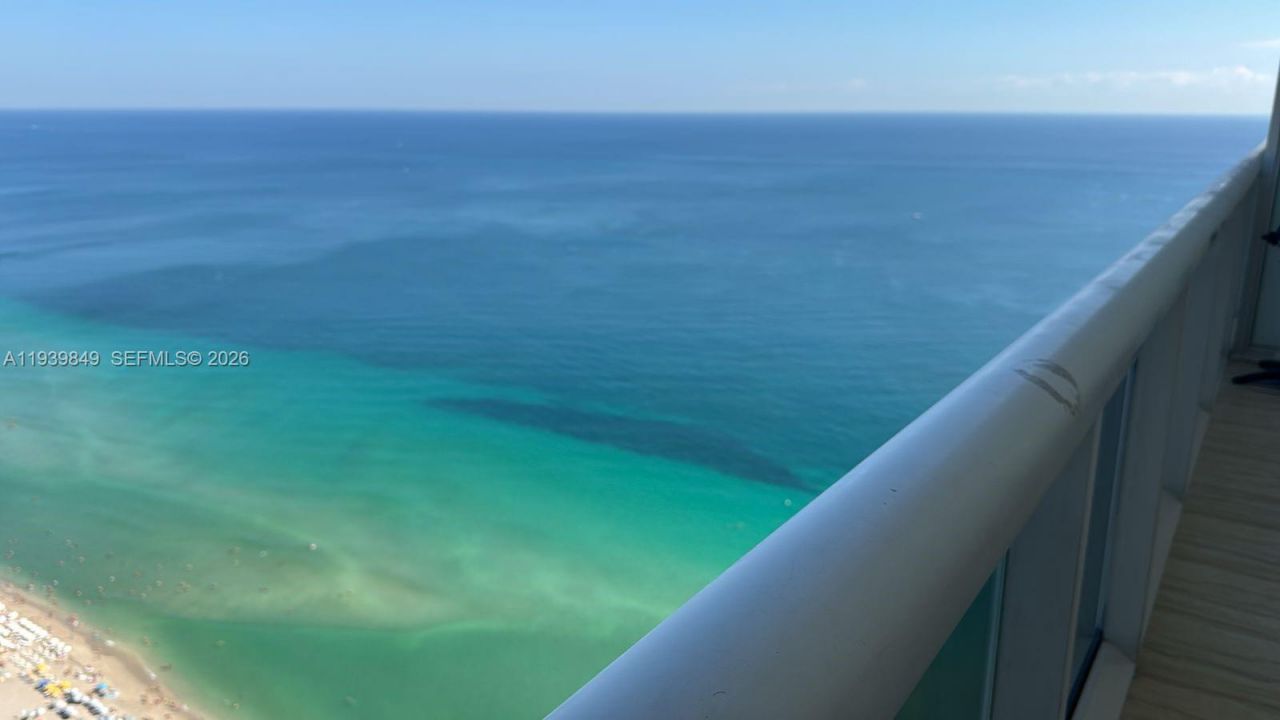 1830 S Ocean Dr, Unit 4910, Hallandale Beach, FL 33009 Photo