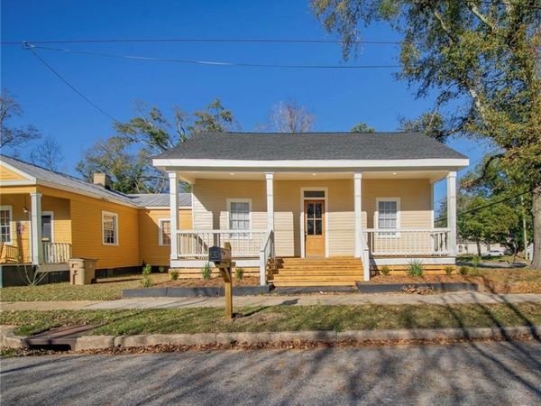950 Elmira Street, Mobile, AL 36604