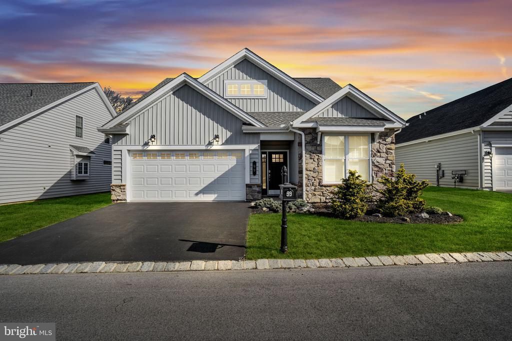 99 Federal Drive, Mechanicsburg, PA 17050 Main Photo