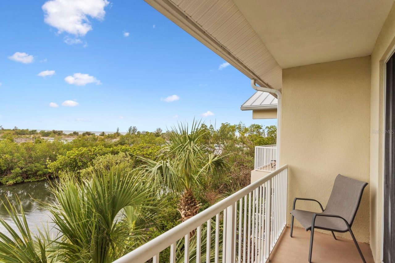 464 Bahia Beach Boulevard, Ruskin, FL 33570 Photo