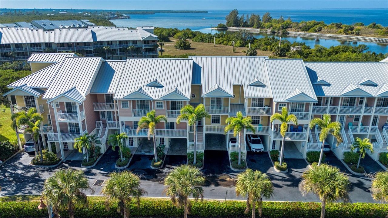 464 Bahia Beach Boulevard, Ruskin, FL 33570 Photo